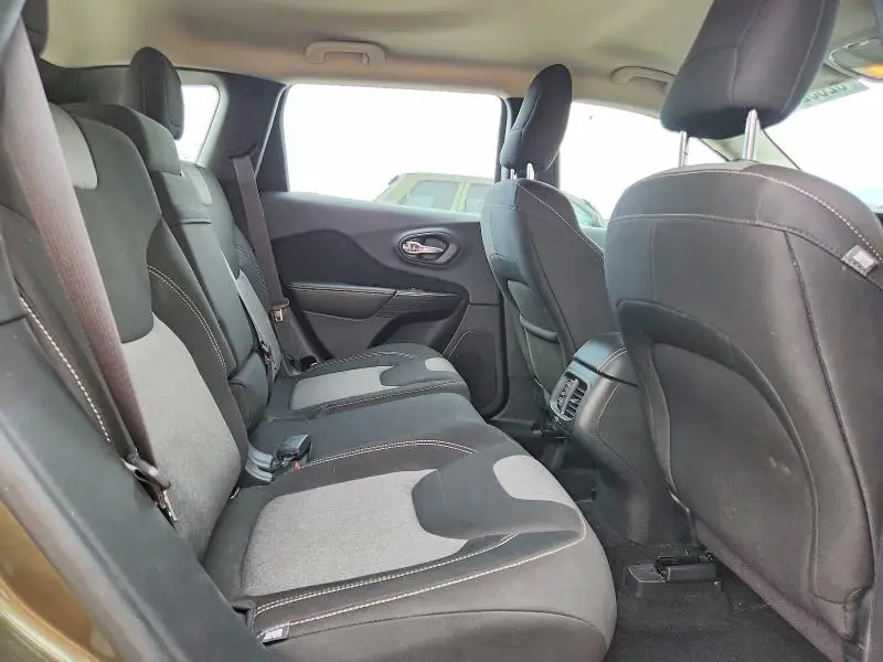 2014 JEEP CHEROKEE SPORT  