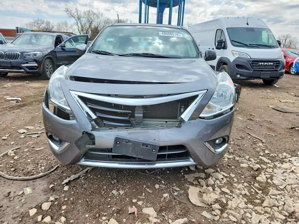 2018 NISSAN VERSA SV  