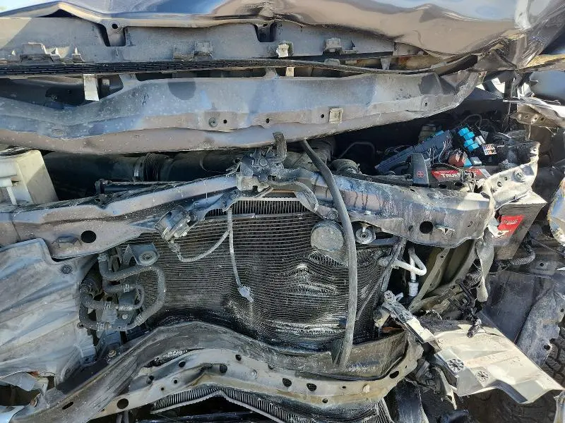 2016 TOYOTA TUNDRA SR5  
