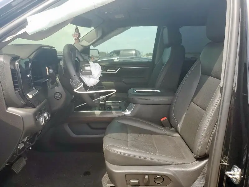 2022 GMC SIERRA K1500 SLT  