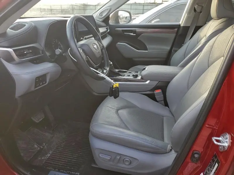 2020 TOYOTA HIGHLANDER LIMITED  