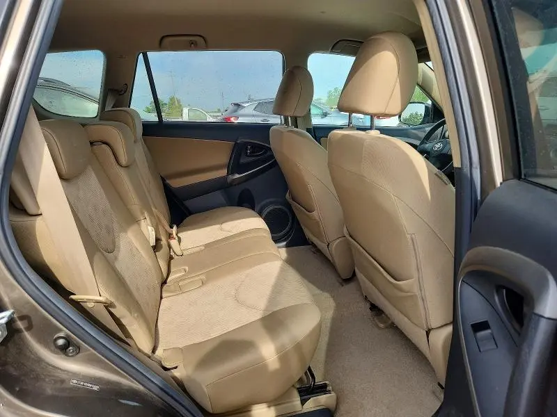 2011 TOYOTA RAV4 BASE  