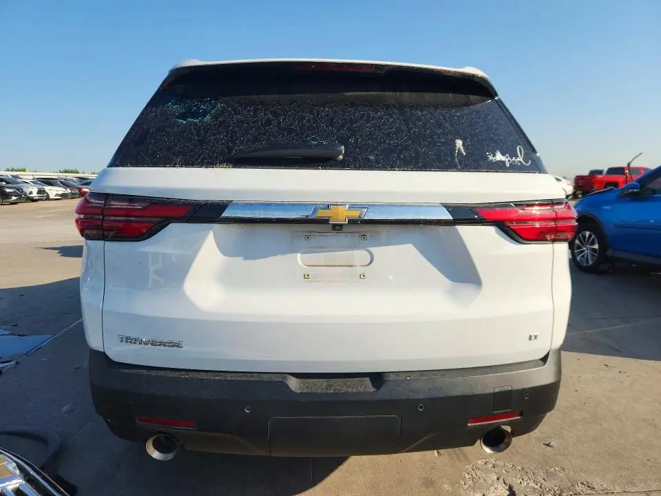 2023 CHEVROLET TRAVERSE LT  