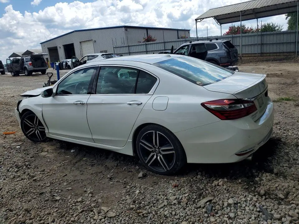 2017 HONDA ACCORD TOURING  