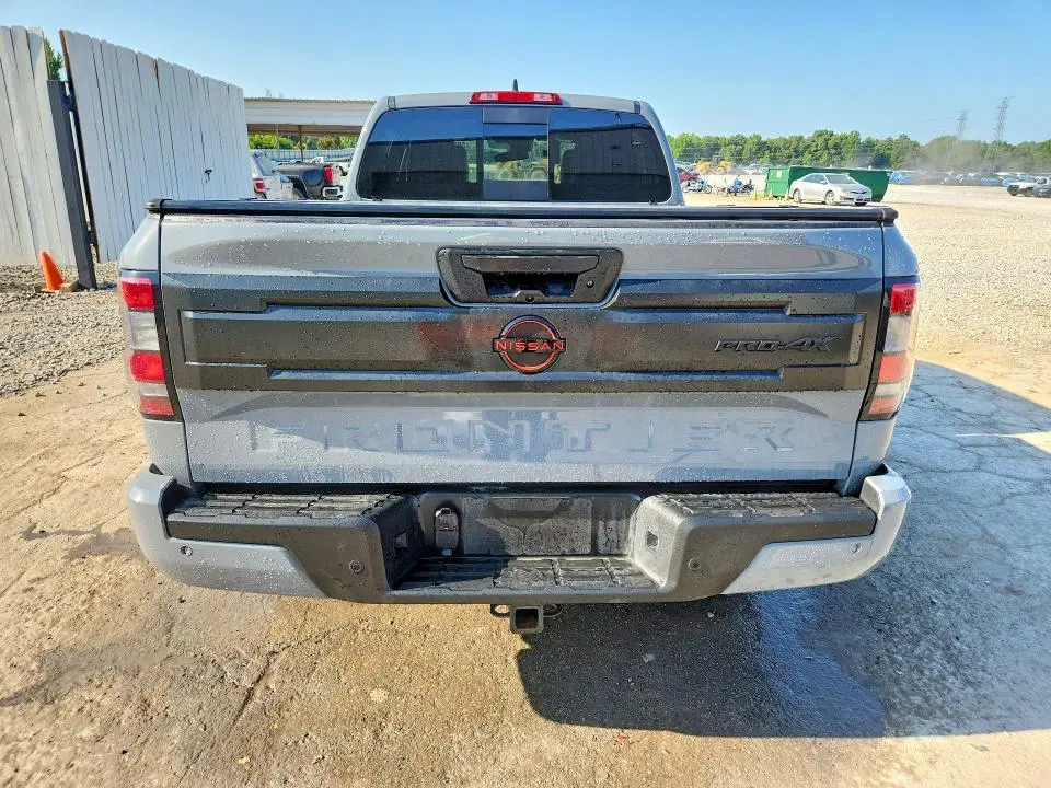 2025 NISSAN FRONTIER PRO-4X  
