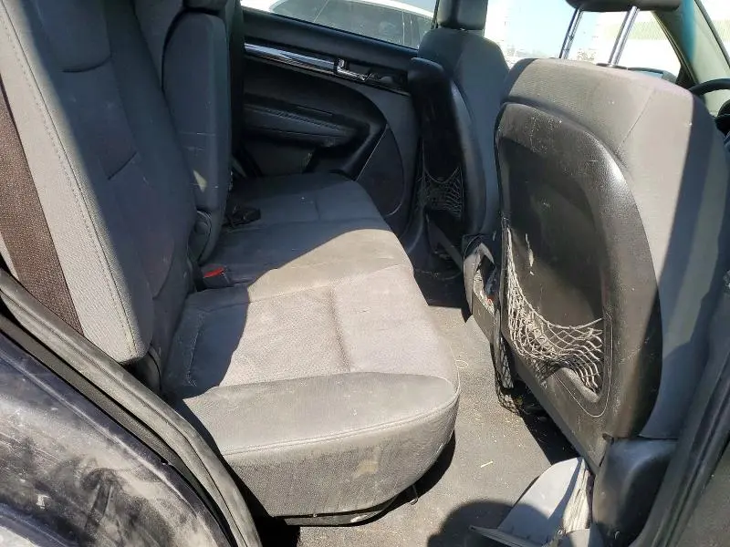 2012 KIA SORENTO LX  