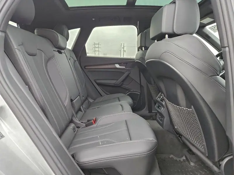 2025 AUDI Q5 E PREMIUM PLUS 55  