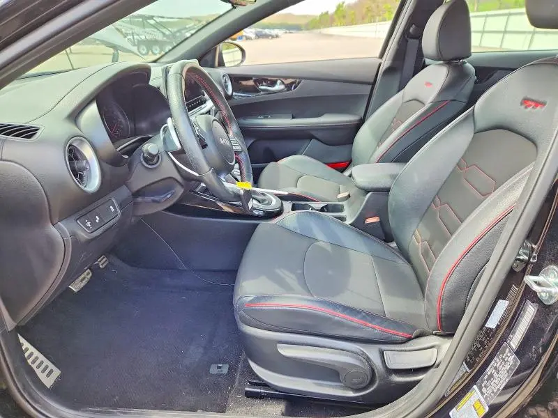 2024 KIA FORTE GT  