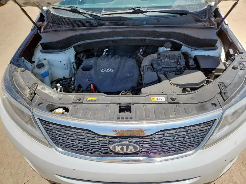 2014 KIA SORENTO LX  
