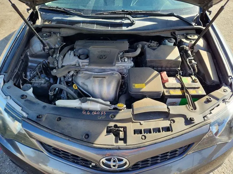 2012 TOYOTA CAMRY SE  