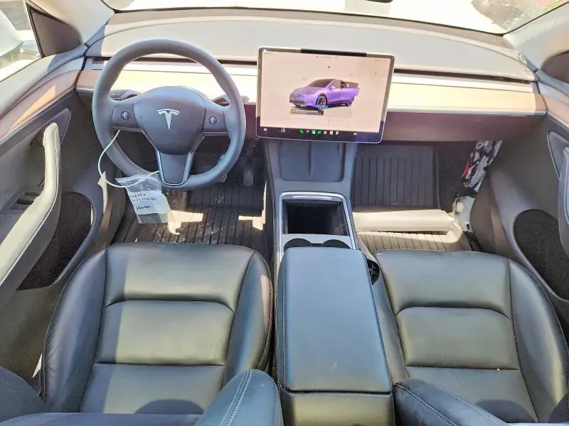2025 TESLA MODEL Y   