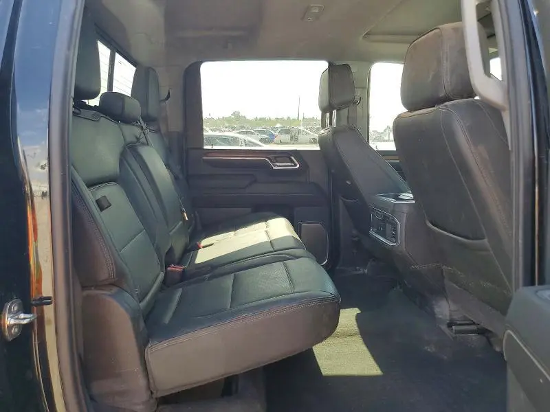 2024 GMC SIERRA K2500 DENALI  