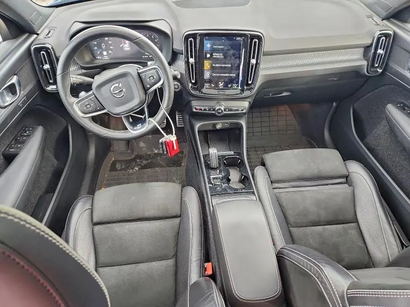 2019 VOLVO XC40 T5 R-DESIGN  