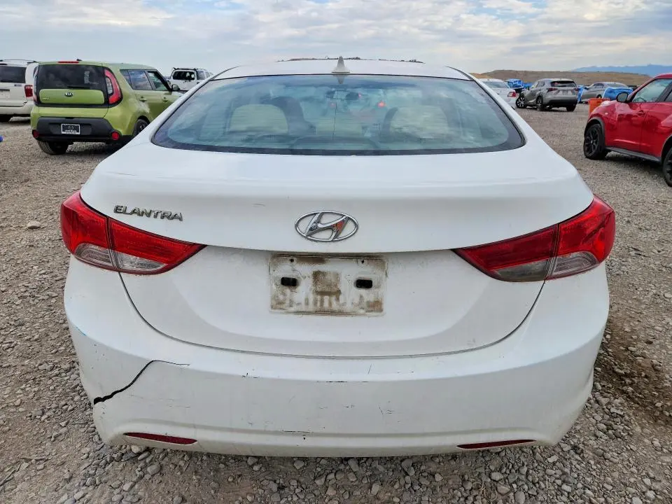2012 HYUNDAI ELANTRA GLS  