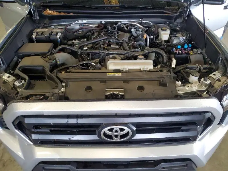 2025 TOYOTA TACOMA SR  