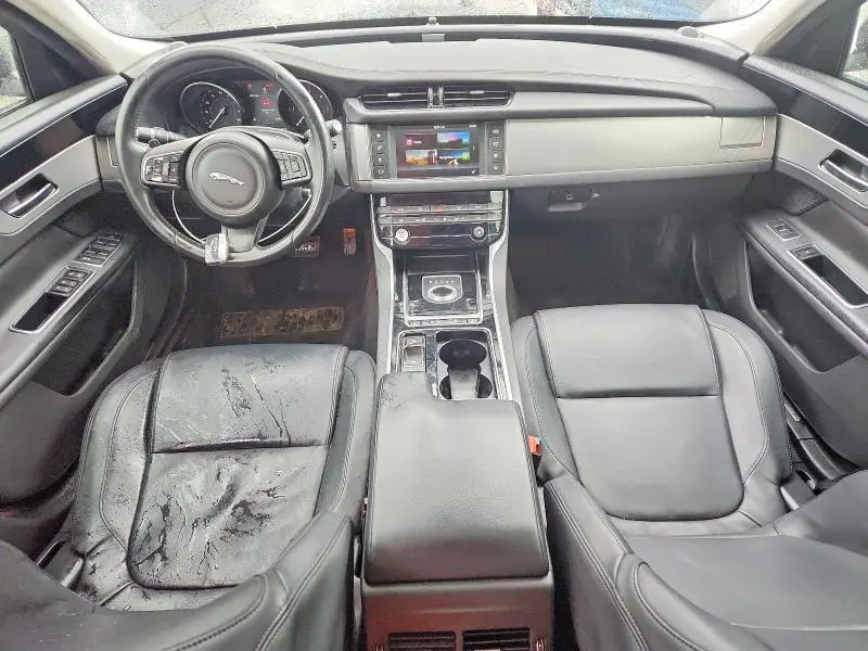 2017 JAGUAR XF PREMIUM  