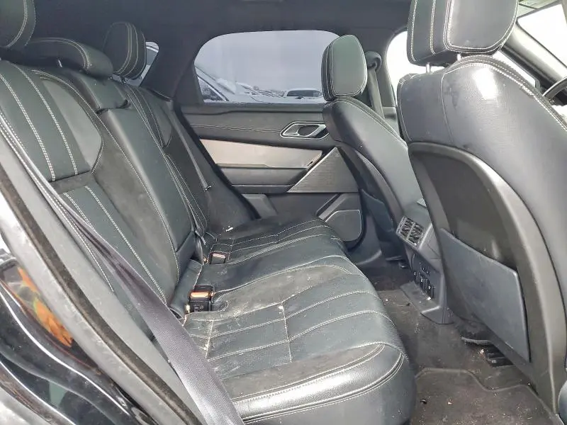 2018 LAND ROVER RANGE ROVER VELAR R-DYNAMIC SE  