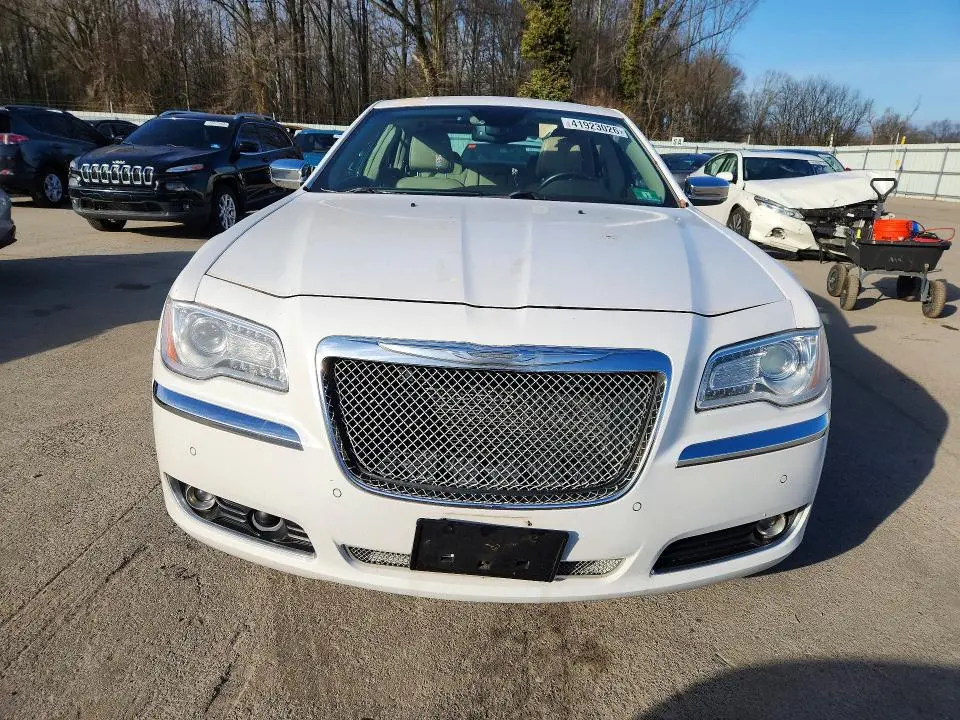 2014 CHRYSLER 300C   