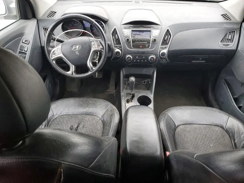 2010 HYUNDAI TUCSON GLS  