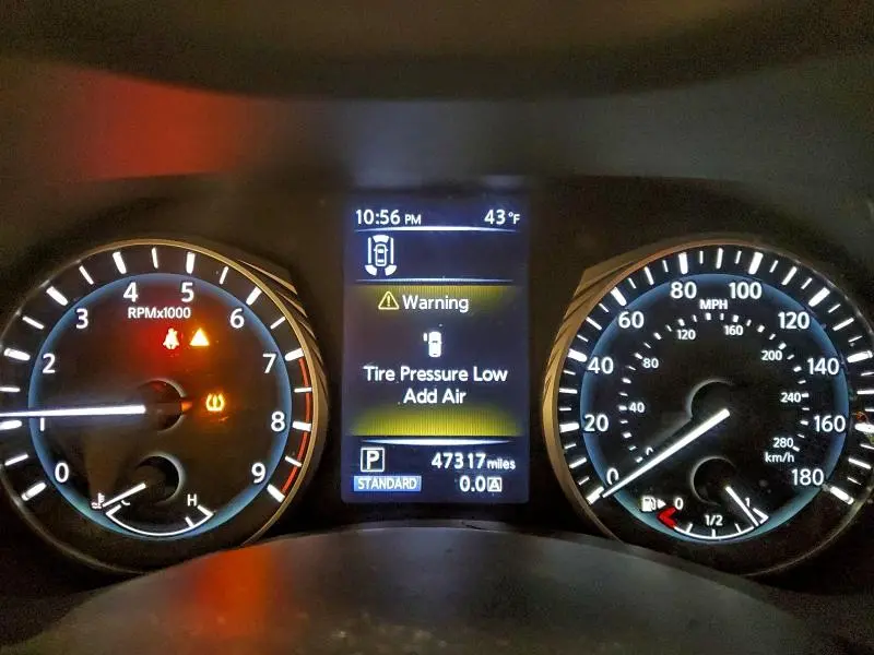 2021 INFINITI Q50 LUXE  