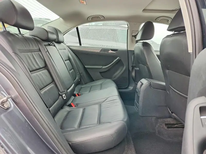 2015 VOLKSWAGEN JETTA TDI  