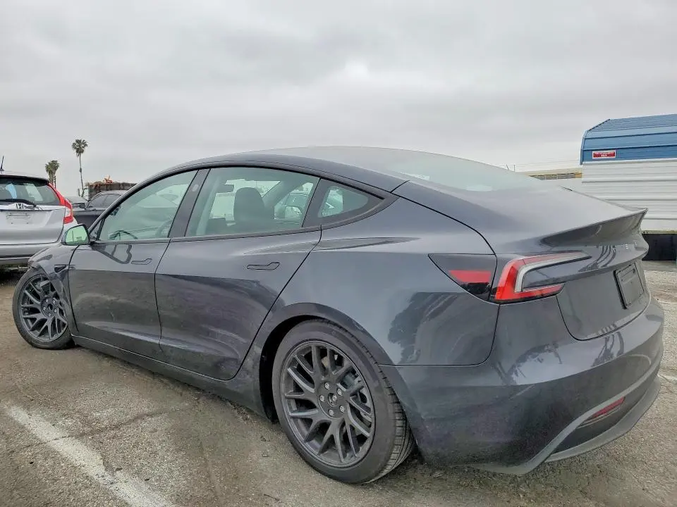 2025 TESLA MODEL 3   