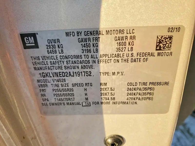 2010 GMC ACADIA SLT-2  