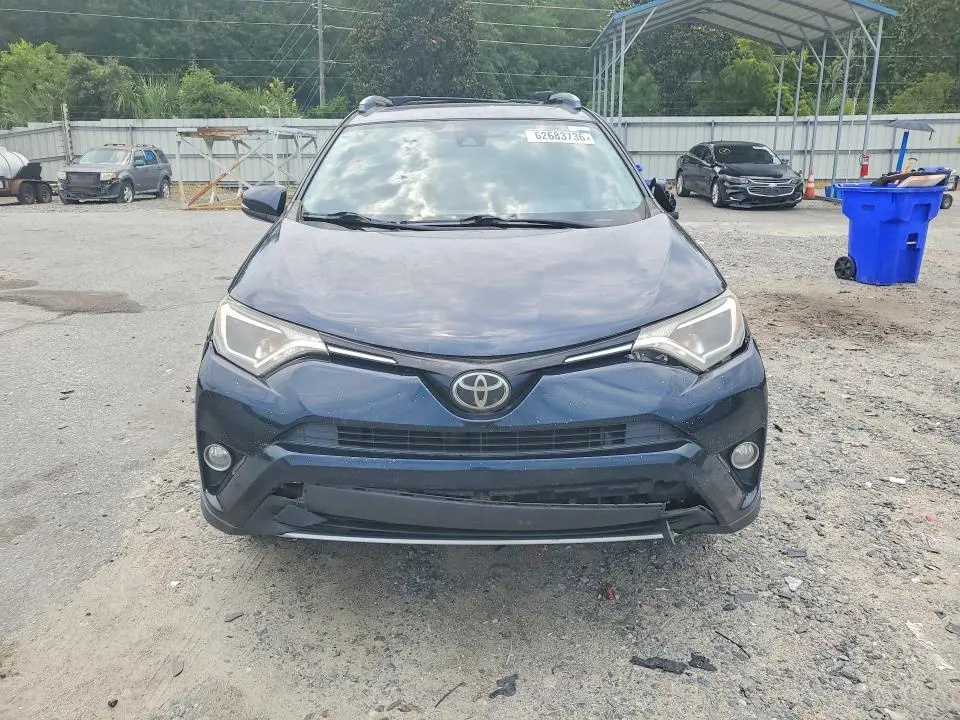 2017 TOYOTA RAV4 XLE  