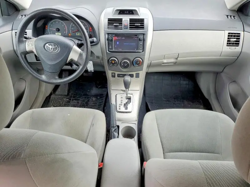 2013 TOYOTA COROLLA LE  