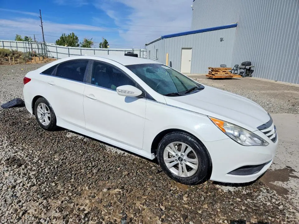 2014 HYUNDAI SONATA GLS  