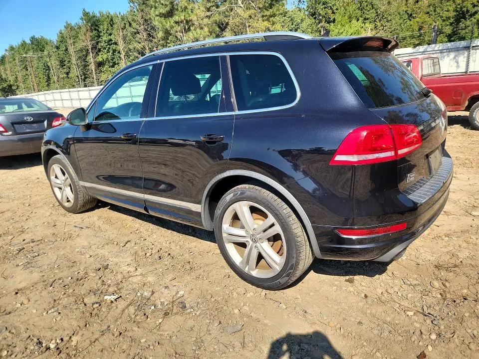 2014 VOLKSWAGEN TOUAREG V6  