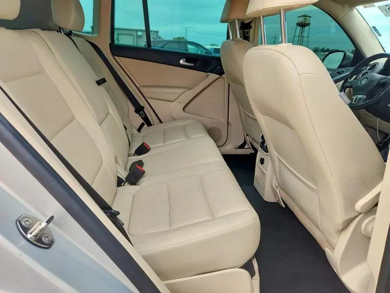 2012 VOLKSWAGEN TIGUAN S  