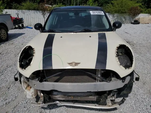 2016 MINI COOPER 