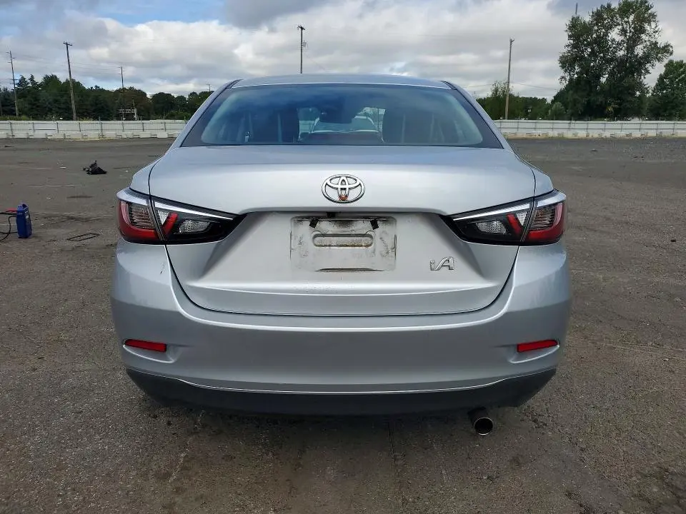 2018 TOYOTA YARIS IA BASE  