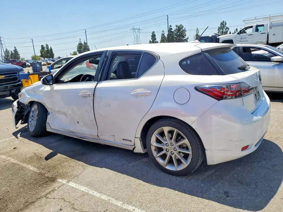 2013 LEXUS CT 200  