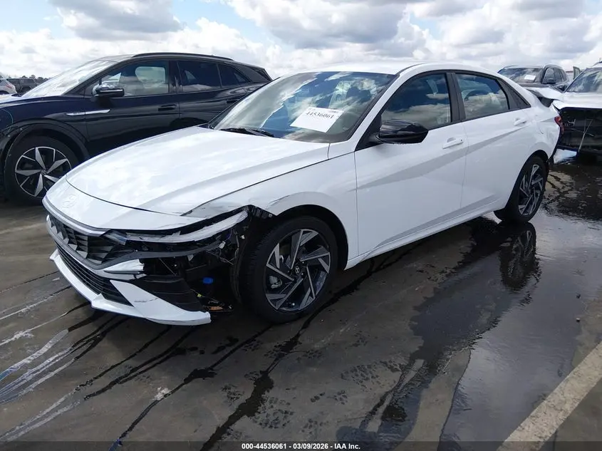 2025 HYUNDAI ELANTRA SEL SPORT