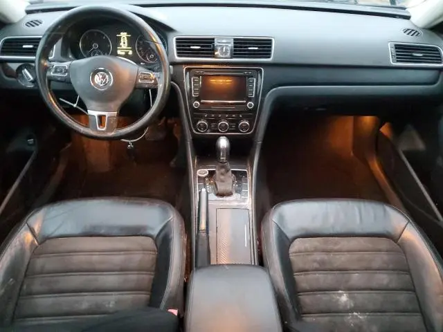2012 VOLKSWAGEN PASSAT SEL  