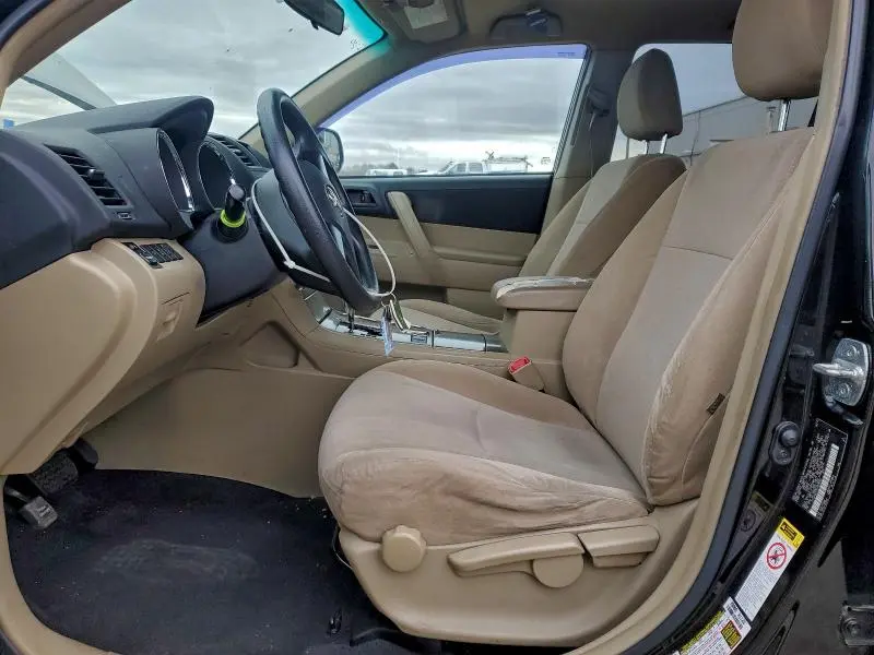 2012 TOYOTA HIGHLANDER BASE  