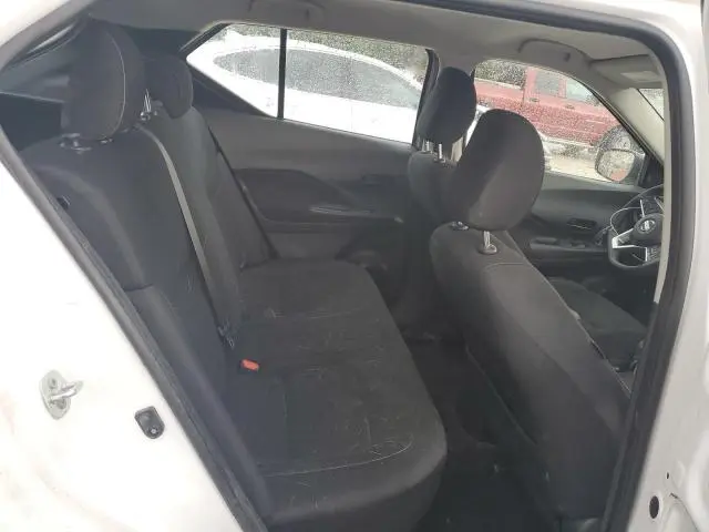 2021 NISSAN KICKS S  