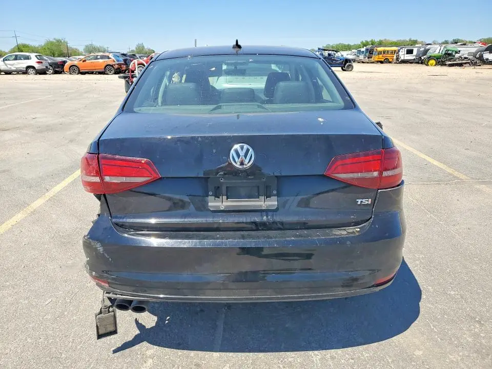 2017 VOLKSWAGEN JETTA SE  