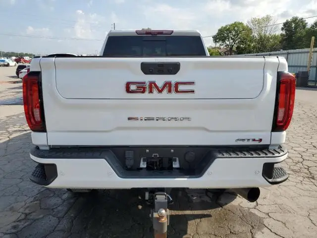 2022 GMC SIERRA K2500 AT4  