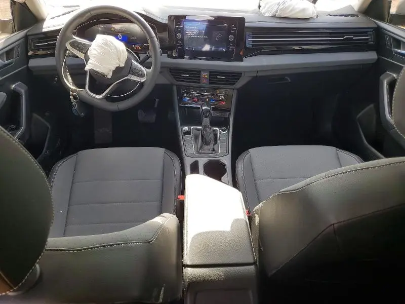 2025 VOLKSWAGEN JETTA SE  