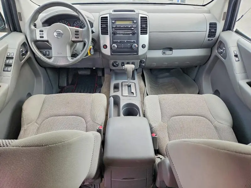 2011 NISSAN FRONTIER S  