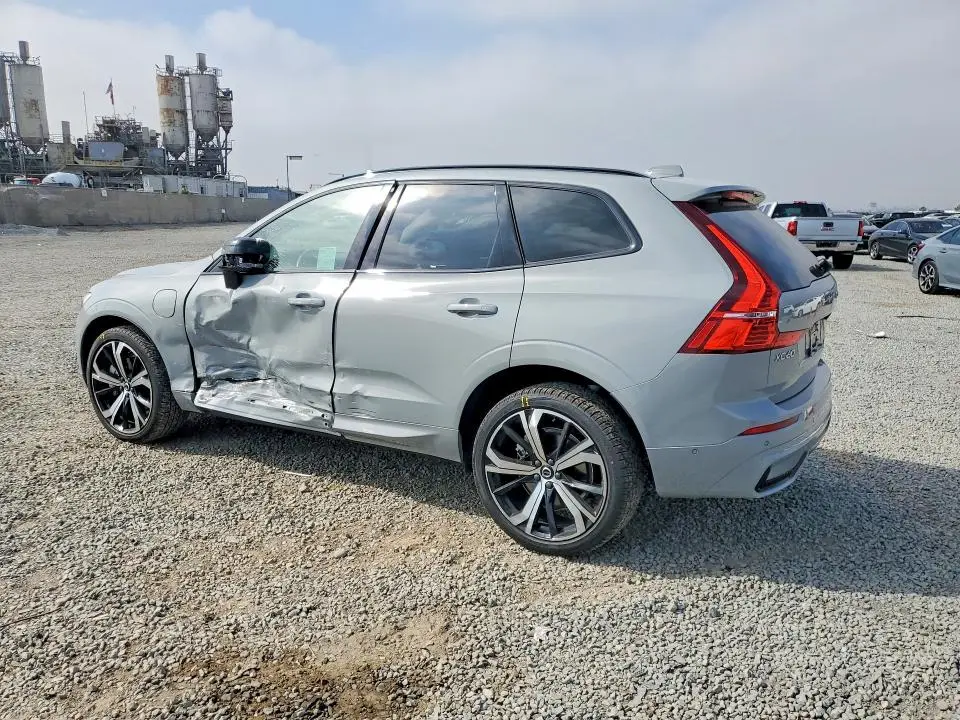 2025 VOLVO XC60 ULTRA  