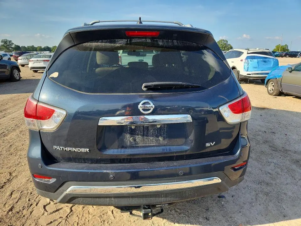 2016 NISSAN PATHFINDER SV  