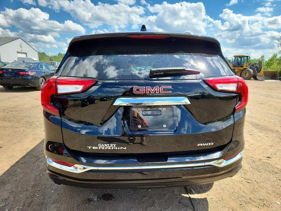 2022 GMC TERRAIN DENALI  