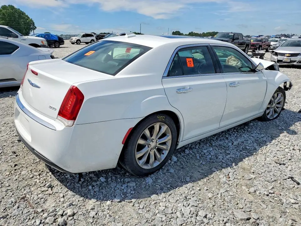 2019 CHRYSLER 300 LIMITED  
