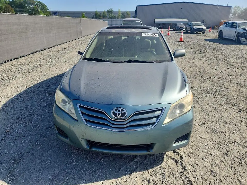 2011 TOYOTA CAMRY LE  