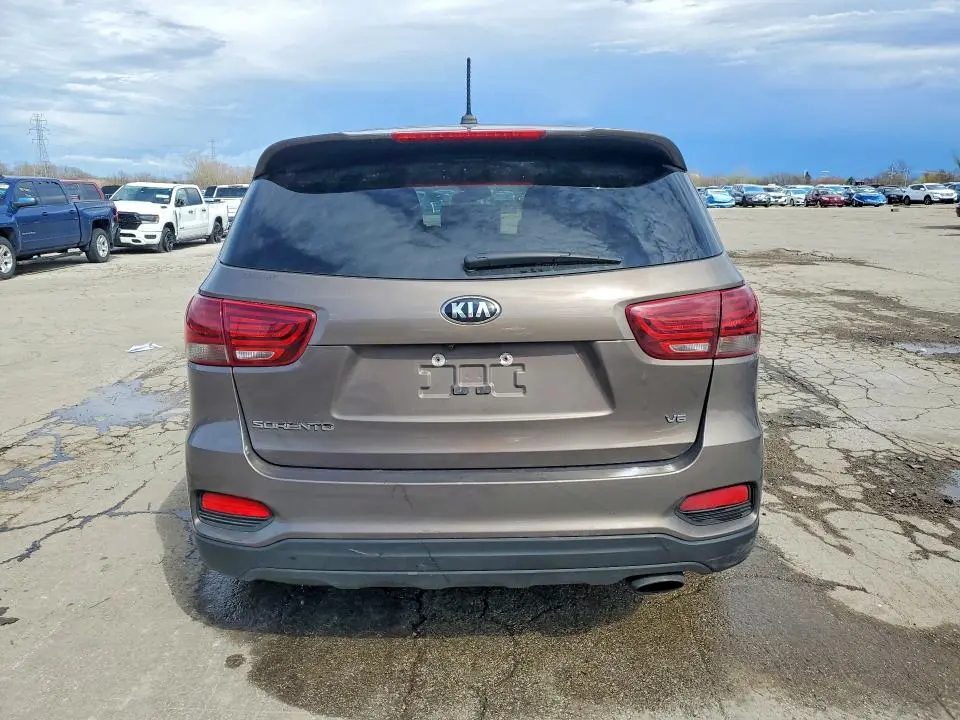 2019 KIA SORENTO LX V6  