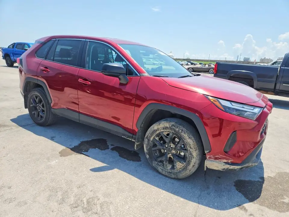 2024 TOYOTA RAV4 LE  